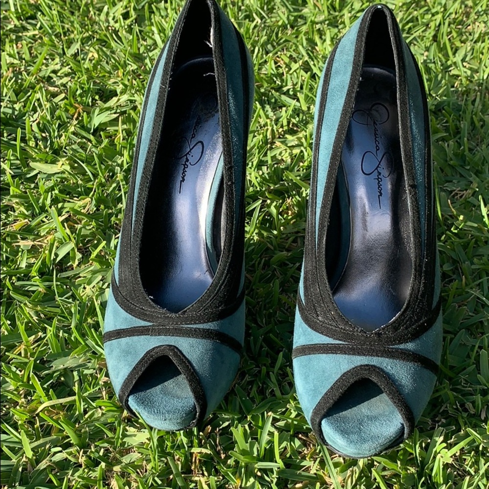 🔥NWOB Jessica Simpson Peek a boo Toe Blue Suede